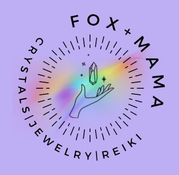 Foxandmamacrystals logo